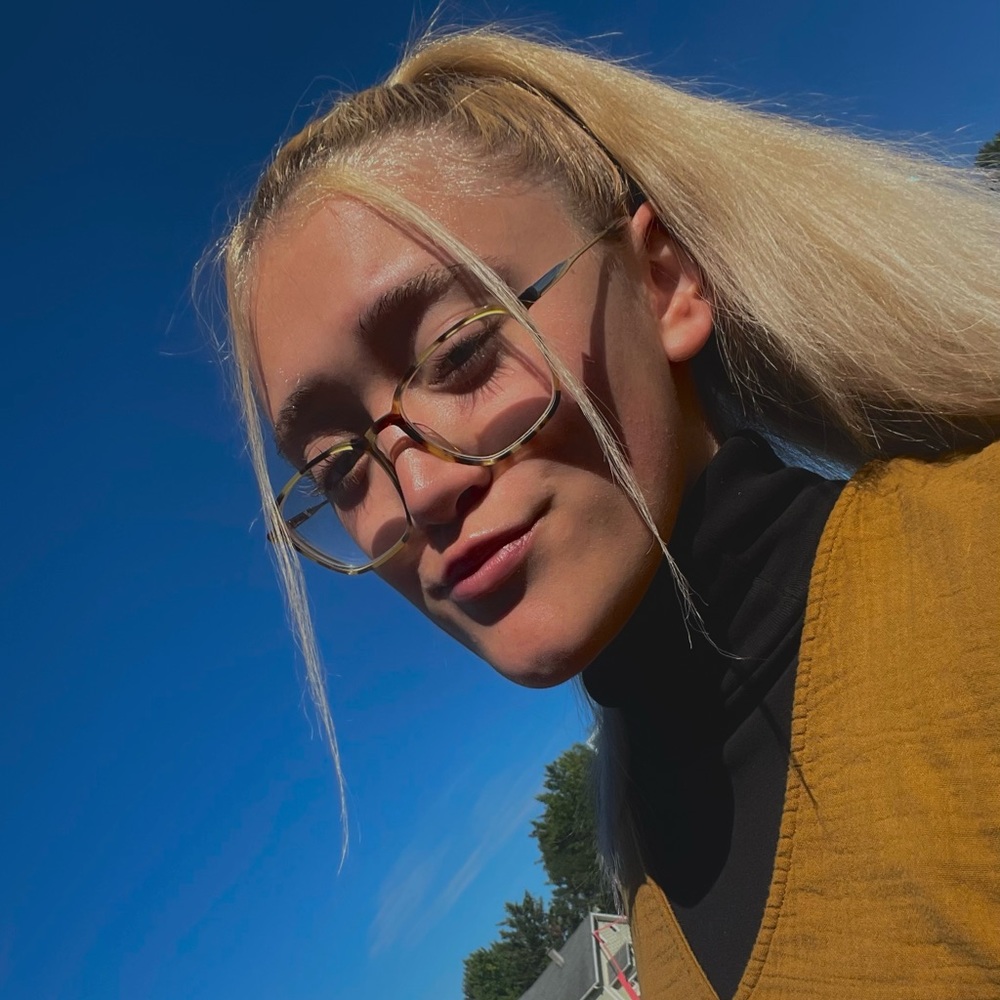 Meet your Posher, Danessa